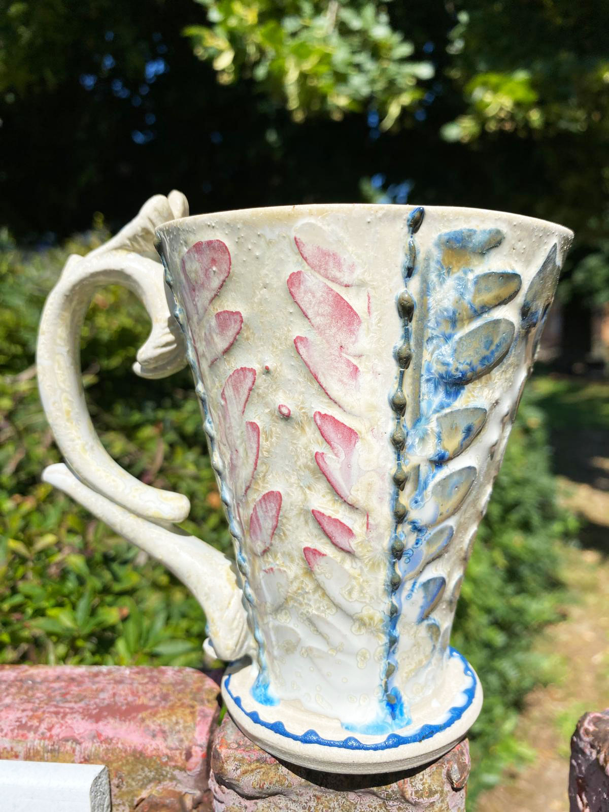 Keramik in Gothic Look mit Kristallglasur Einzelstück von Katrin Heinrich Keramik Oderbruch