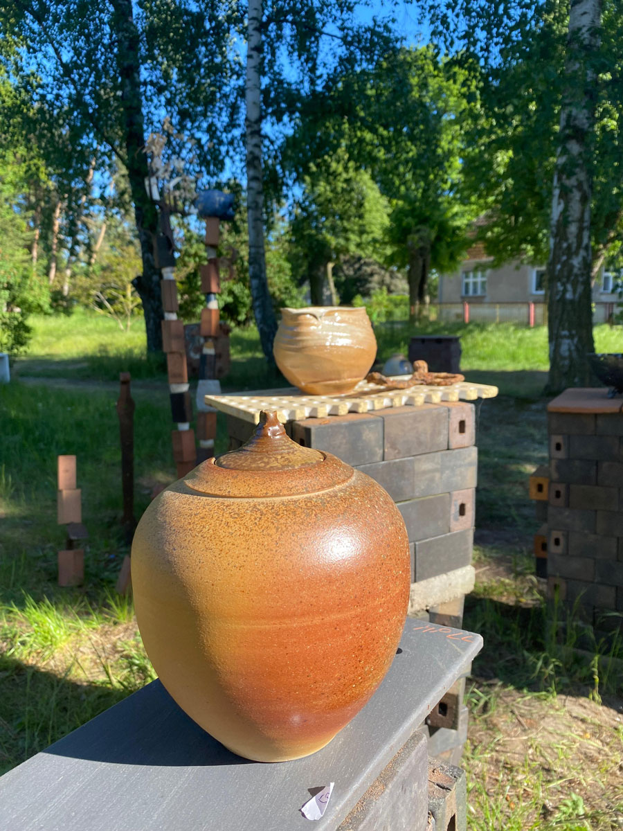 Holzgefeuertes Steinzeug Keramik Oderbruch Katrin Heinrich
